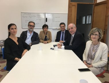 Στα γραφεία και το σχολείο της Ελληνικής Κοινότητας του Παλέρμο ο Τ. Κουίκ